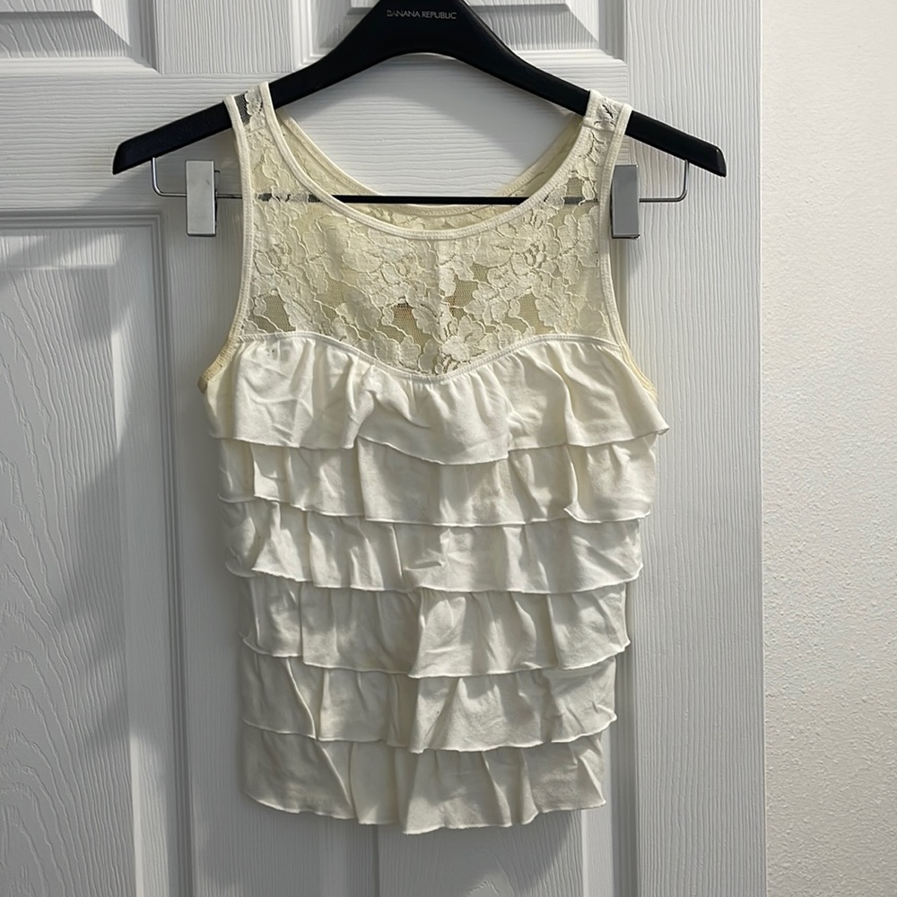 Off-White Lace Ruffle Scoop Neck Hollister Tanktop Size XS